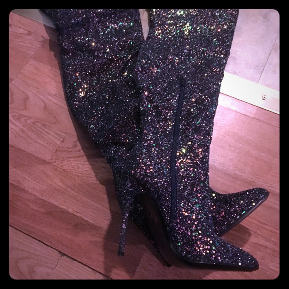 Multicolored glitter stilettos from Windsor